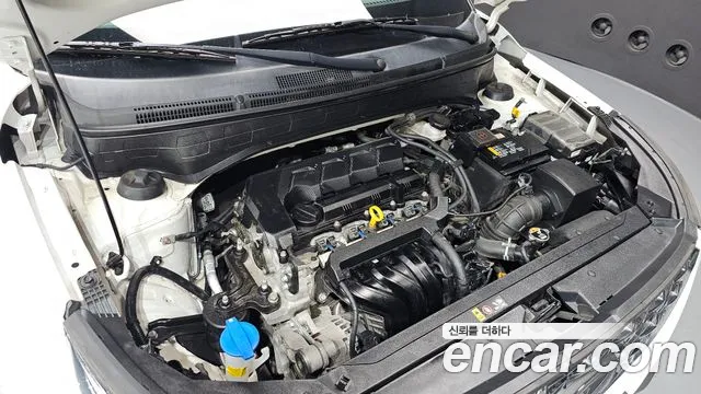 Hyundai Venue — Фото автомобиля 6
