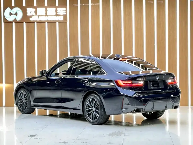 BMW 3 Series — Фото автомобиля 23
