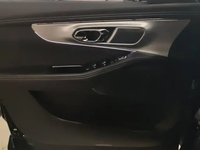GAC Trumpchi GS8 — Фото автомобиля 7