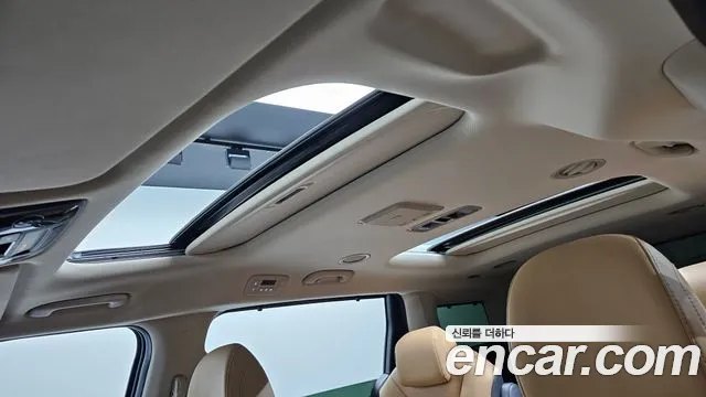 Kia Carnival 4th Gen — Фото автомобиля 30