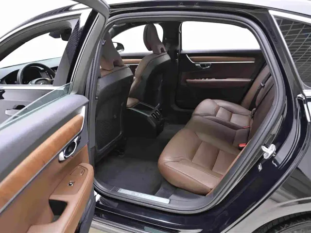 Volvo S90 — Фото автомобиля 20