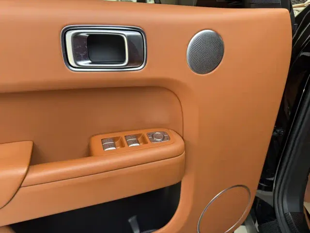 Li Auto L7 — Фото автомобиля 13