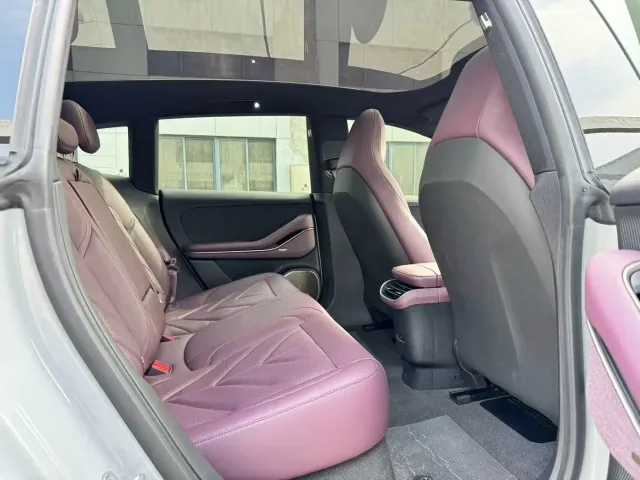 Nio ET5 Touring — Фото автомобиля 6