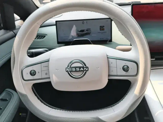 Nissan N7 — Фото автомобиля 15
