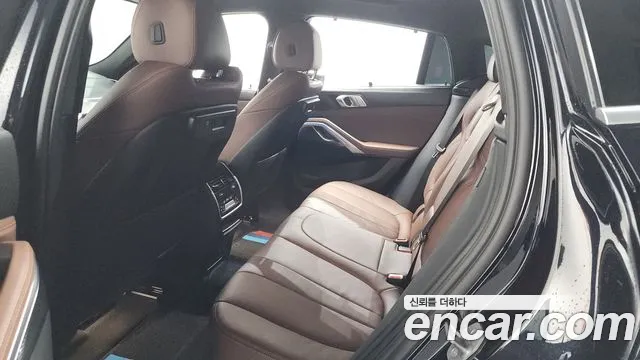 BMW X6 xDrive40i M Sport — Фото автомобиля 24