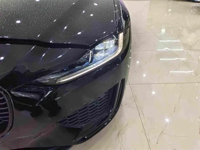 Jaguar XEL — Фото автомобиля 10