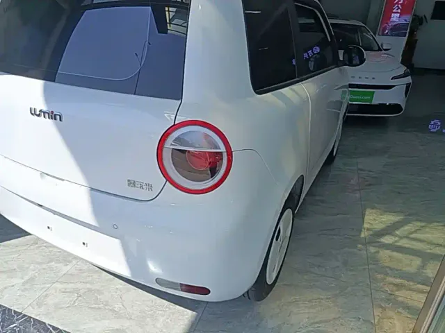 Changan Lumin — Фото автомобиля 7