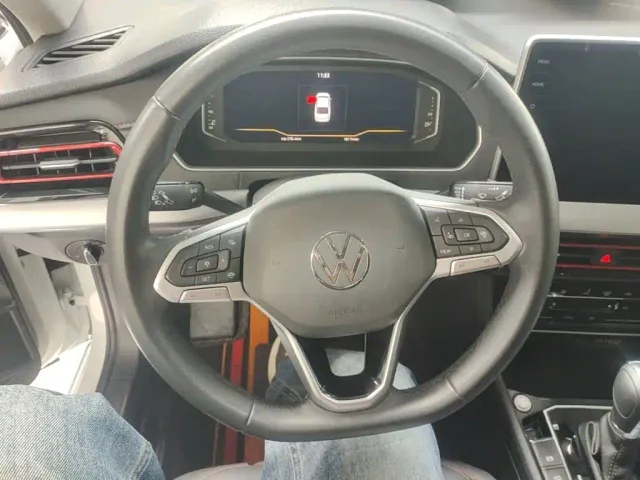 Volkswagen Lavida — Фото автомобиля 10