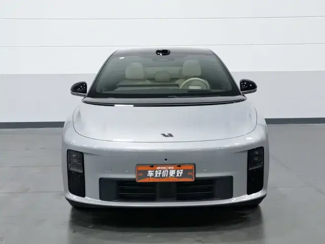 Li Auto i6 — Фото автомобиля 3