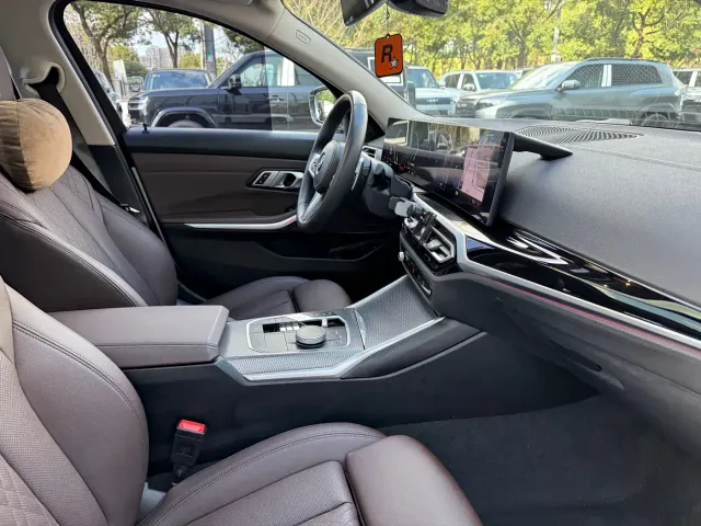 BMW 3 Series — Фото автомобиля 14