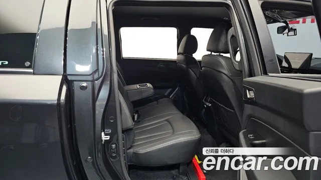 KG_Mobility_Ssangyong Rexton Новый Rexton Sport Khan Дизель 2.2 4WD — Фото автомобиля 11