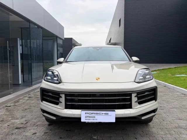 Porsche Cayenne — Фото автомобиля 5