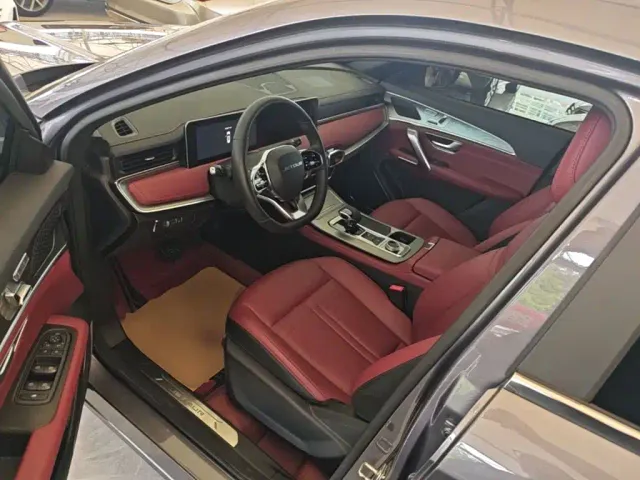 Jetour X70 Plus — Фото автомобиля 15