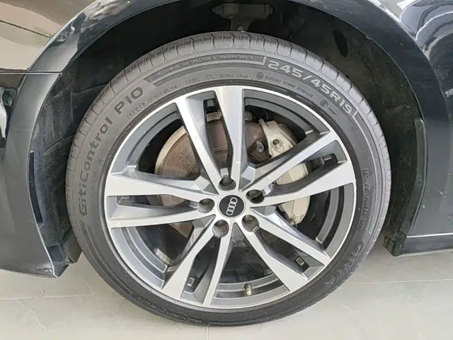 Audi A6L — Фото автомобиля 22