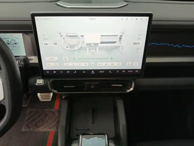 Jetour T2 — Фото автомобиля 12