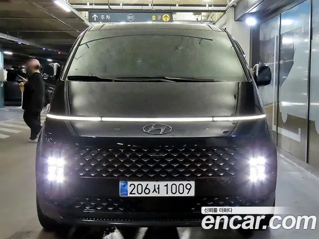 Hyundai Staria Staria — Фото автомобиля 2