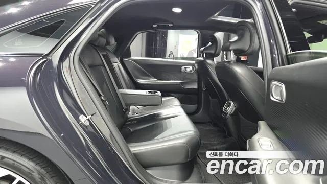 Hyundai Ioniq6 — Фото автомобиля 8
