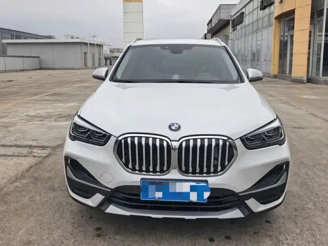 BMW X1 — Фото автомобиля 2