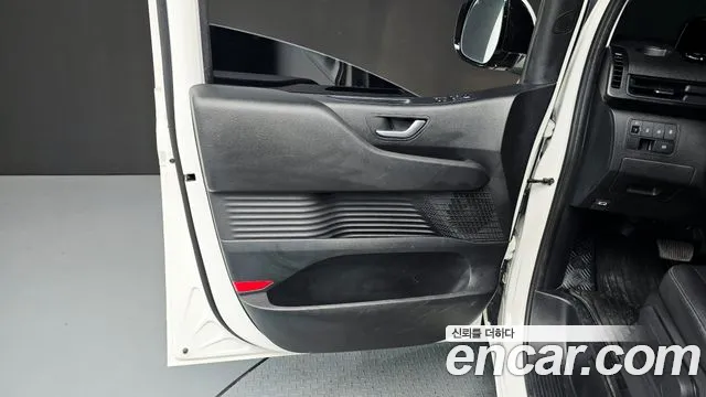 Hyundai Staria — Фото автомобиля 13