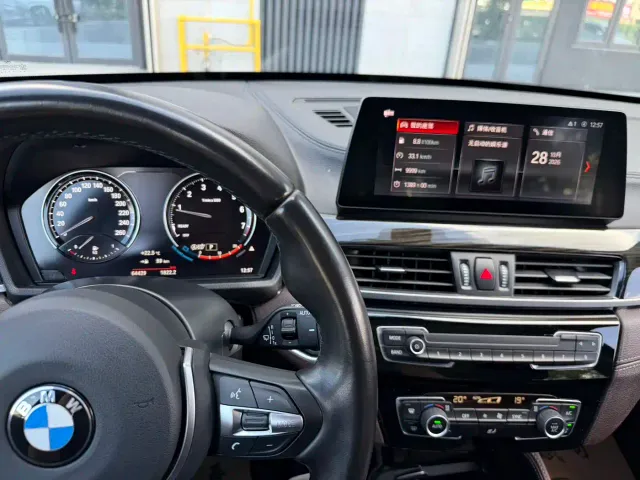BMW X1 — Фото автомобиля 11