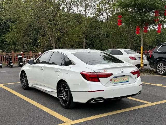 Honda Inspire — Фото автомобиля 6
