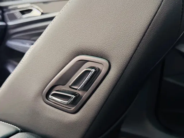 Volkswagen Passat — Фото автомобиля 11