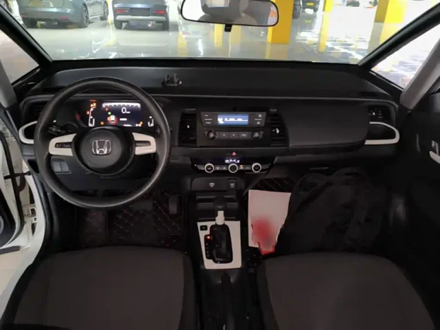 Honda Fit — Фото автомобиля 9