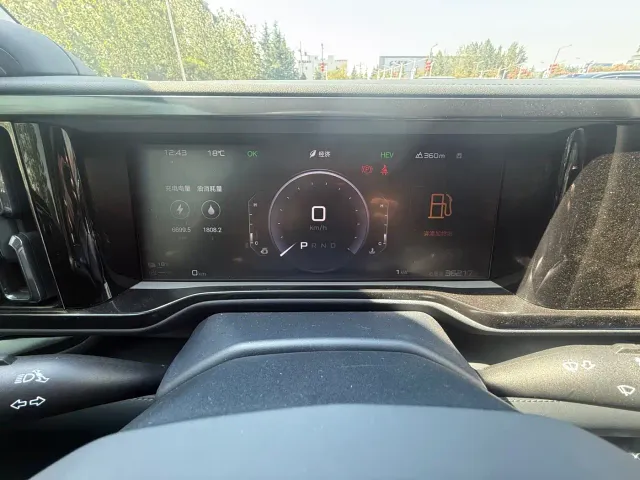 BYD FangChengBao Leopard 5 — Фото автомобиля 12