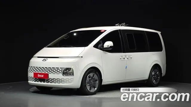 Фотография автомобиля — Hyundai Staria
