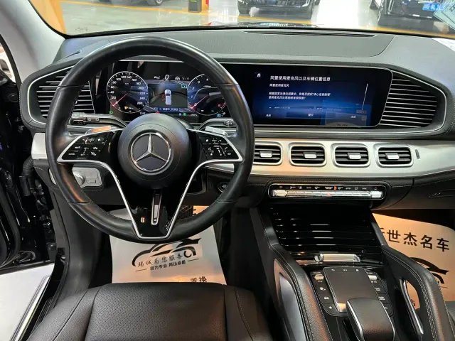 Mercedes-Benz GLE-Class — Фото автомобиля 14