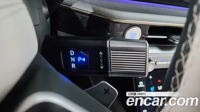 Hyundai Grandeur GN7 — Фото автомобиля 12