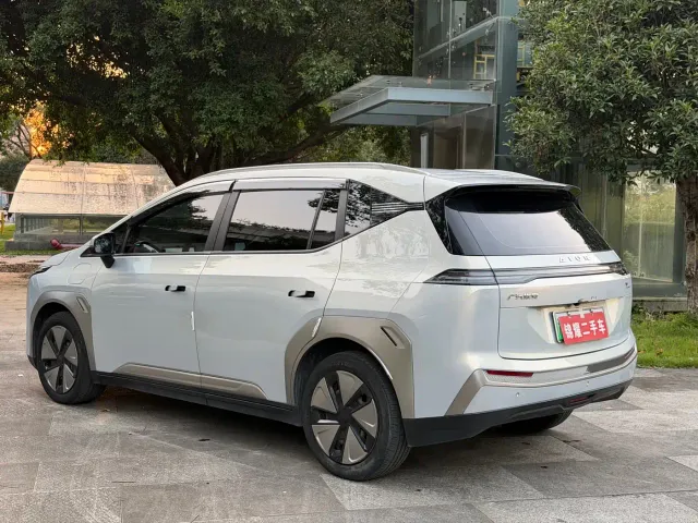 GAC Aion Y — Фото автомобиля 21