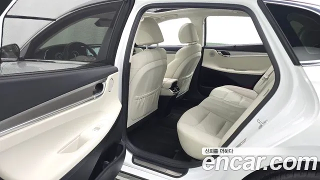 Hyundai Grandeur Grandeur (New) — Фото автомобиля 12