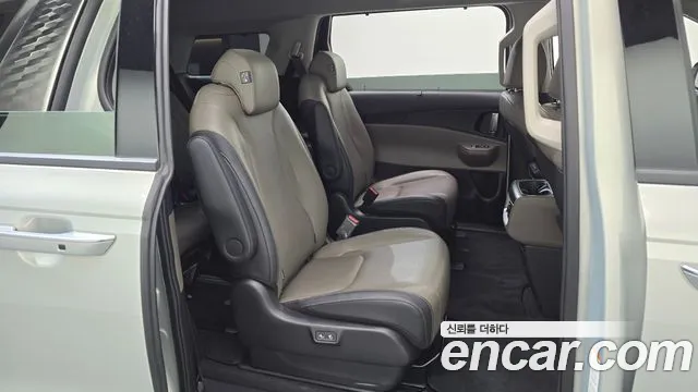 Kia Carnival 4th Gen — Фото автомобиля 17