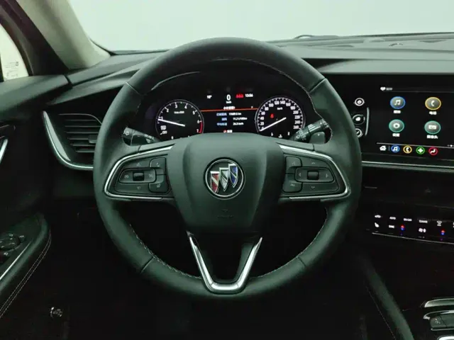 Buick Envision Plus — Фото автомобиля 15