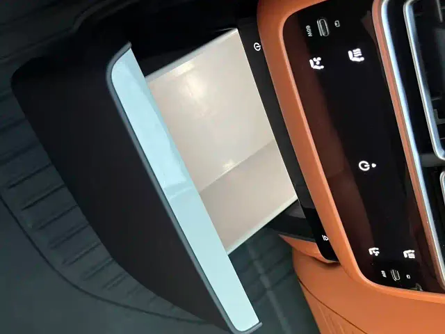 Li Auto L7 — Фото автомобиля 5