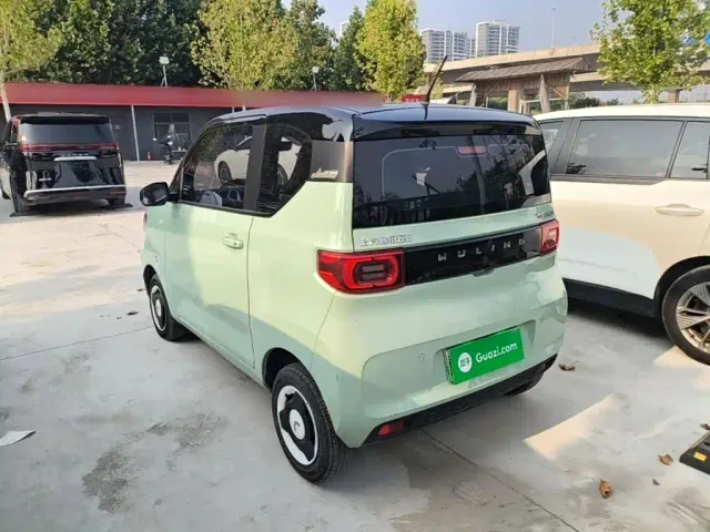 Wuling Hongguang Mini EV — Фото автомобиля 4