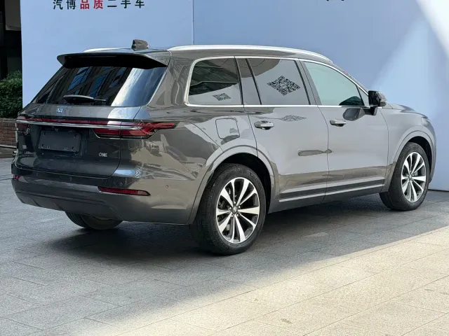 Li Auto ONE — Фото автомобиля 19
