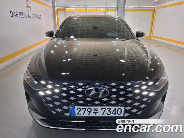 Фотография автомобиля — Hyundai Grandeur Grandeur (New)