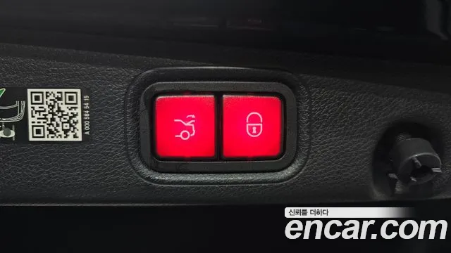 Mercedes-Benz E-Class — Фото автомобиля 16