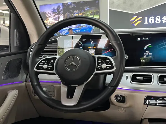 Mercedes-Benz GLE-Class — Фото автомобиля 17