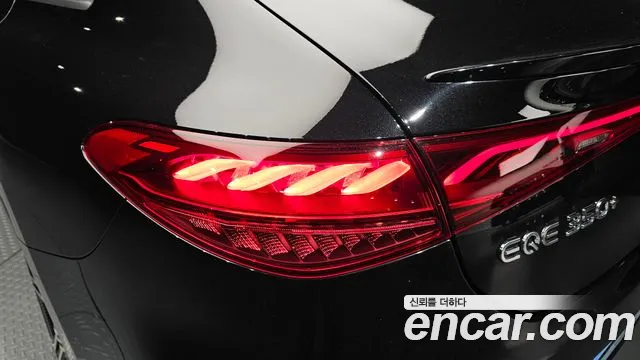Mercedes-Benz EQE V295 — Фото автомобиля 8
