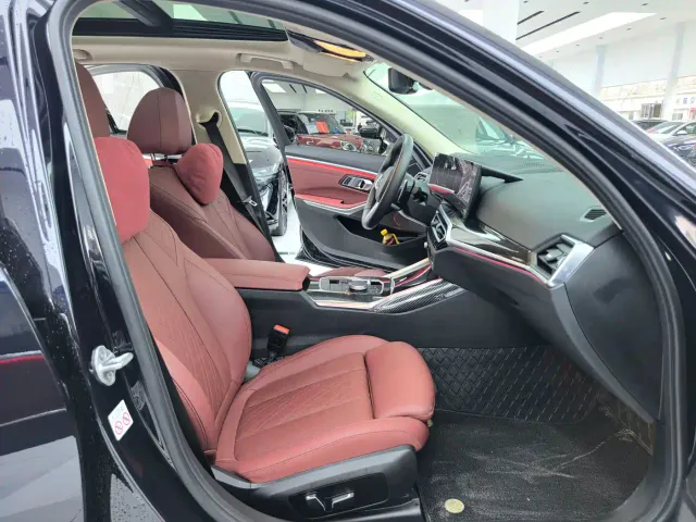 BMW 3 Series — Фото автомобиля 13