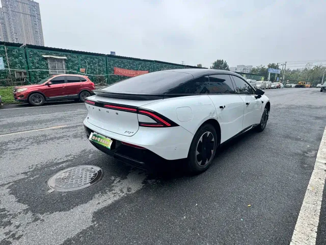 Xpeng P7+ — Фото автомобиля 11