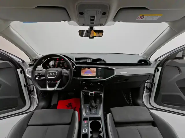 Audi Q3 — Фото автомобиля 13