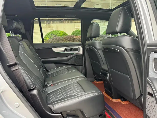 GAC Trumpchi Trumpchi GS8 2022 Dual Engine Series 2.0TM 4WD Flagship Edition (6-Seater) — Фото автомобиля 10
