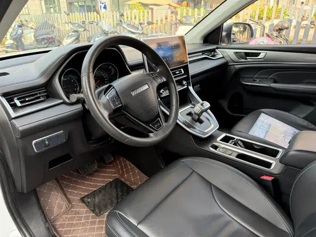 Haval M6 — Фото автомобиля 7