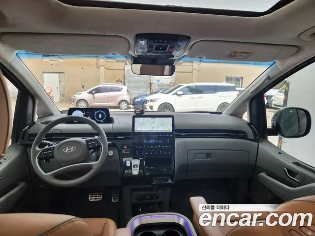 Hyundai Staria Staria 4WD Lounge 7 мест — Фото автомобиля 13