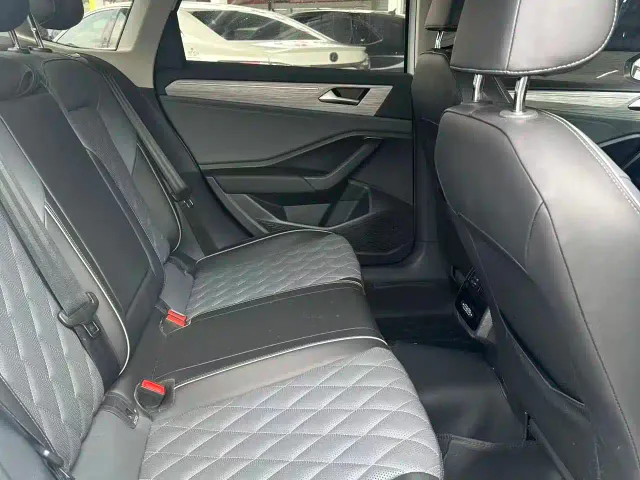Volkswagen Sagitar — Фото автомобиля 7