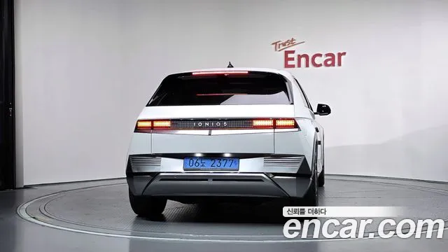 Hyundai Ioniq 5 — Фото автомобиля 4